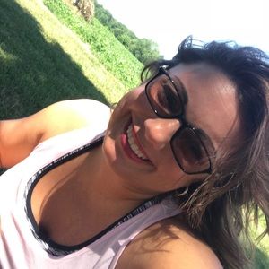 Meet your Posher, Donette